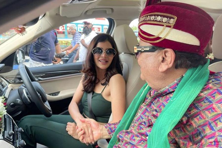 MLA Madan Mitra drives Madhumita Sarcar BMW car 