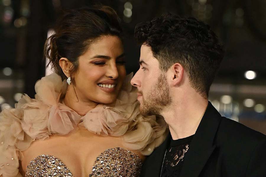 Priyanka Chopra-Nick Jonas.