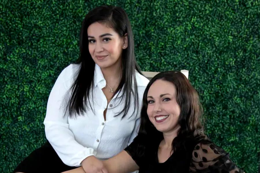 Image of Anne and Anna 