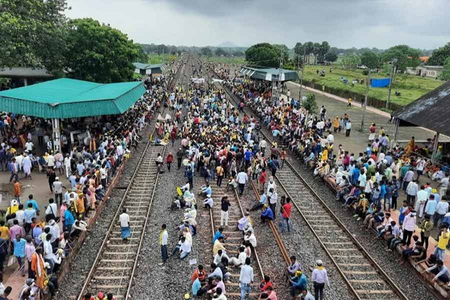 People are being harassed due to rail block at different places of Jungle Mahals
