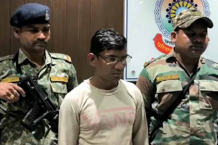 ধৃত প্রাক্তন প্রেমিক সরজু।