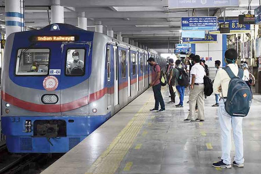 Kolkata Metro Railway\\\\\\\'s Joka TaraTala route to get more train 