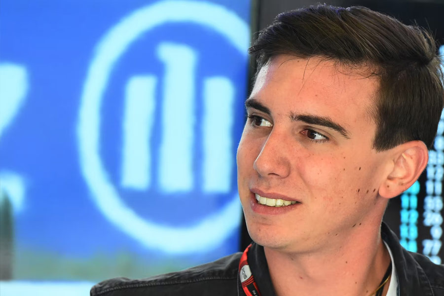 যদিও একটি নয়, তিনটি দলের মালিক মার্ক। নিউ ইয়র্ক রেড বুলস, রেড বুল রেসিং এবং আরবি লেইপজিগ দলের মালিকানা রয়েছে মার্কের কাছে।