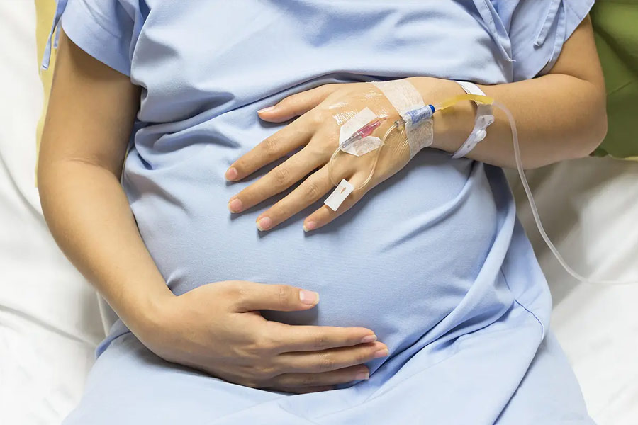 চিকিৎসার জন্য পূজাকে হাসপাতালে ভর্তি করানো হয়েছিল। চিকিৎসকেরা জানান পূজা ১২ সপ্তাহের গর্ভবতী। এই খবর শুনে জেল কর্তৃপক্ষ হতবাক হয়ে যান। প্রশ্ন উঠেছিল, কী ভাবে এক জন বন্দি কারাগারে গর্ভবতী হতে পারেন!