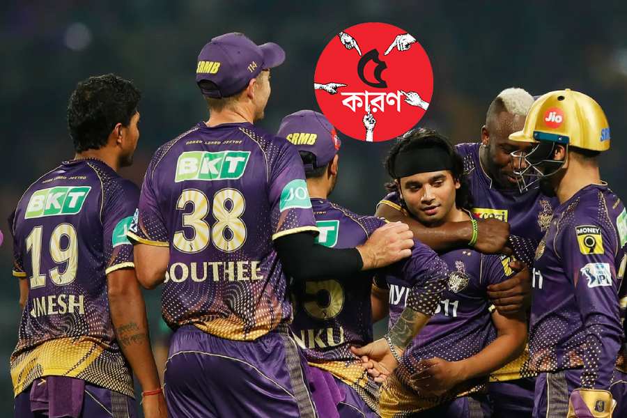 KKR cricketers celebrate their victory over RCB