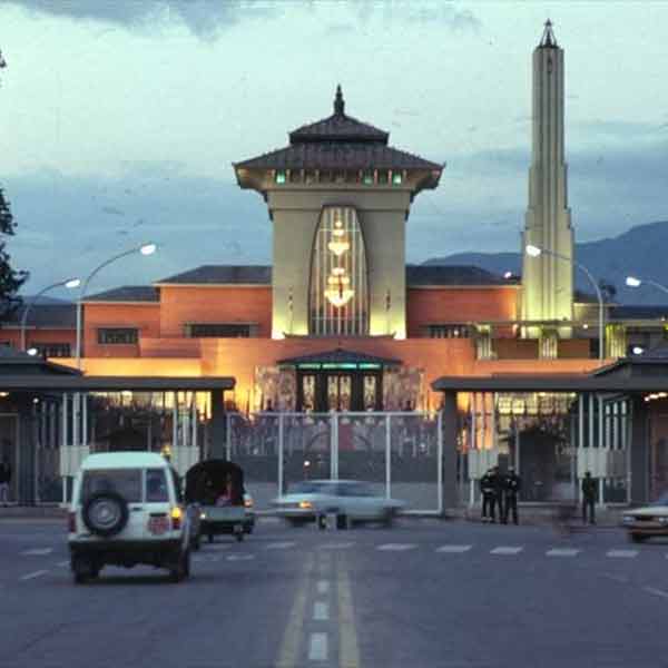 অদ্ভুত ভাবে এই ঘটনার তদন্তই হয়নি সে ভাবে। তদন্ত শুরু হলেও তা সাত দিনের মধ্যে বন্ধ হয়ে যায়।