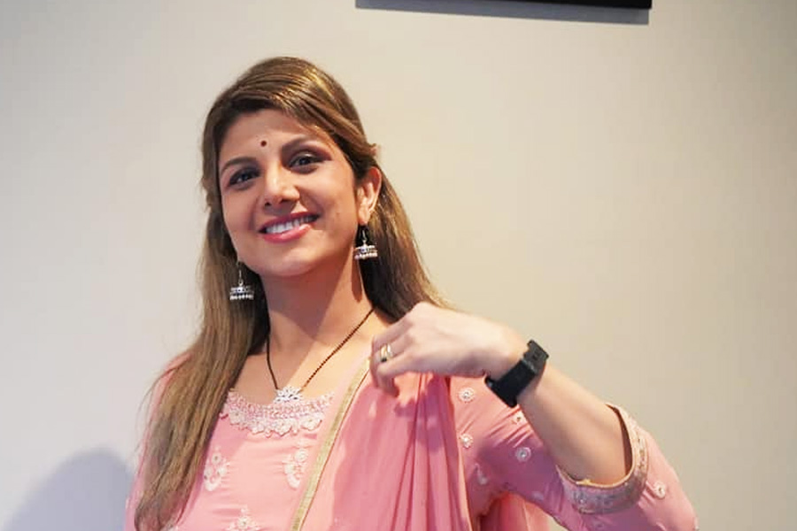 ইনস্টাগ্রামে যথেষ্ট সক্রিয় রম্ভা। মাঝেমধ্যেই নিজের অ্যাকাউন্ট থেকে তাঁর পরিবারের সদস্যদের ছবি পোস্ট করেন তিনি। এখনও পর্যন্ত  ইনস্টাগ্রামে অভিনেত্রীর অনুরাগী সংখ্যা সাড়ে চার লক্ষের গণ্ডি পেরিয়ে গিয়েছে।