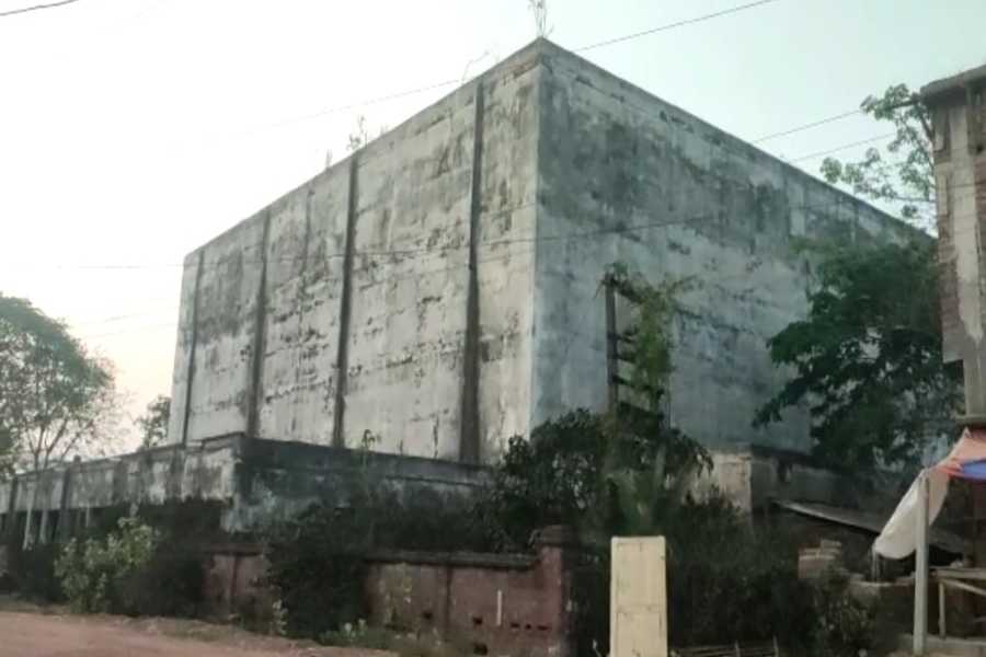 Image of closed cold storage in bankura