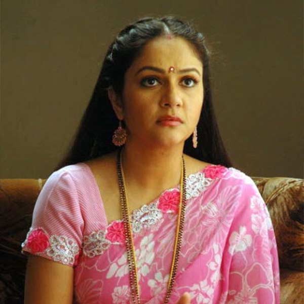 বলিউডে চাউর হয়ে যায়, গ্রেসির হাতে ছবির সংখ্যা অনেক কম। আর এই জন্যই যা খুশি ছবিতে অভিনয় করতে তিনি রাজি হয়ে যাচ্ছেন। এই কথা চাউর হওয়ার পর বলিউডে গ্রেসির দর কমে যায়।