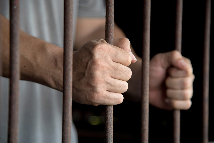 জীবনের শেষ আট বছর অ্যারিজোনা স্টেট কারাগারে কাটিয়েছিলেন জিওভানি। মস্তিষ্কে রক্তক্ষরণের কারণে ১৯৯১ সালে ৬১ বছর বয়সে মারা যান তিনি।