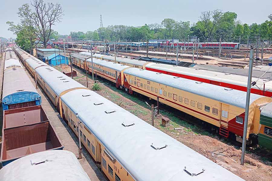 Train operation disrupted in Kharagpur Division due to accident