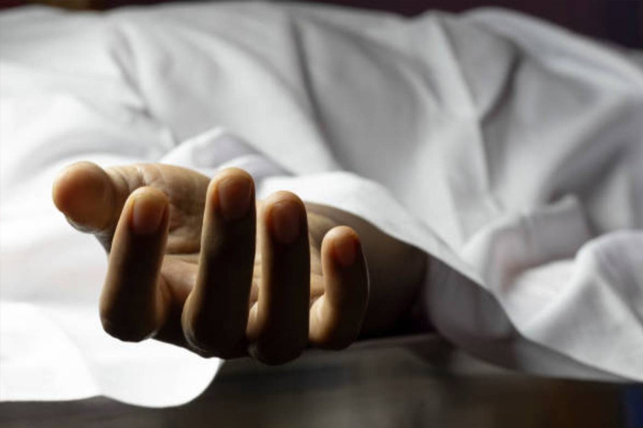 Man allegedly cuts off penis of friend during threesome and kills him with girlfriend’s help.