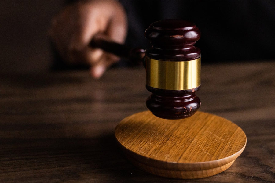 Man allegedly cuts off penis of friend during threesome and kills him with girlfriend’s help.