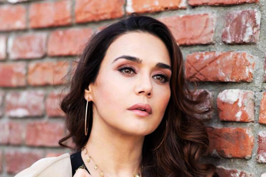 Preity Zinta left terrified after her neighbour touched her  daughter Gia