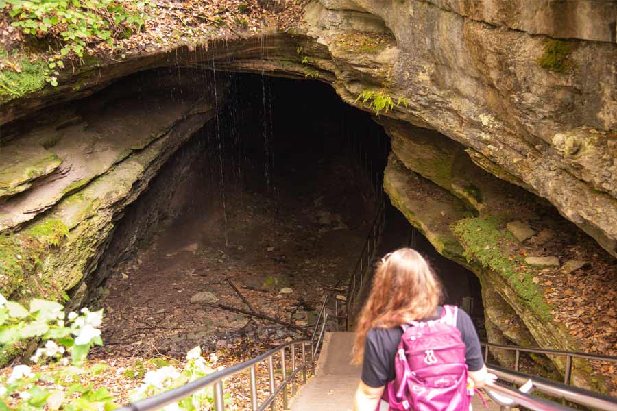 This national park has the longest known cave system in the world 