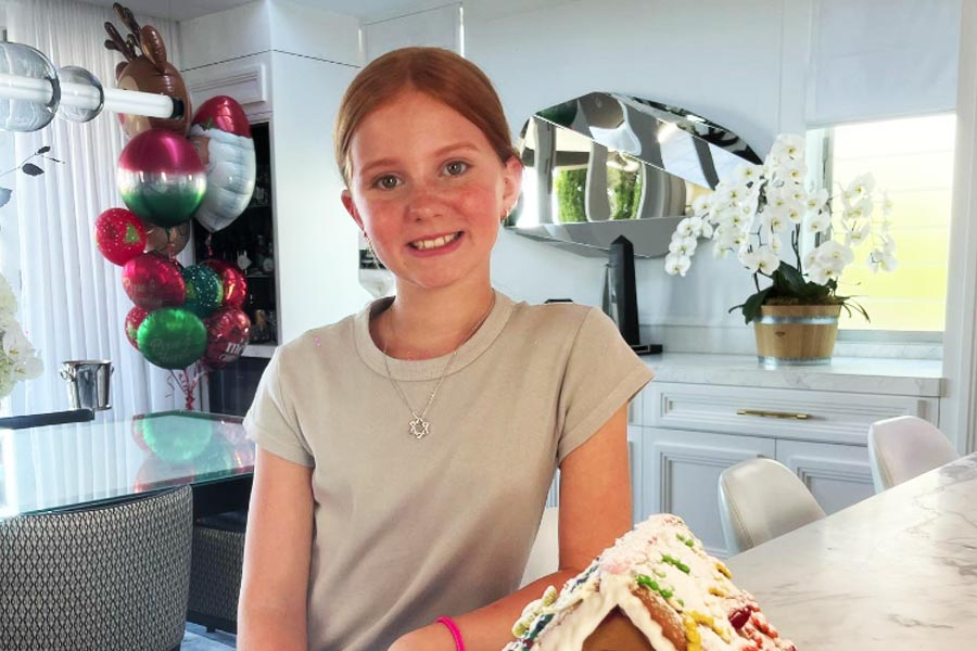 image of pixy curtis 