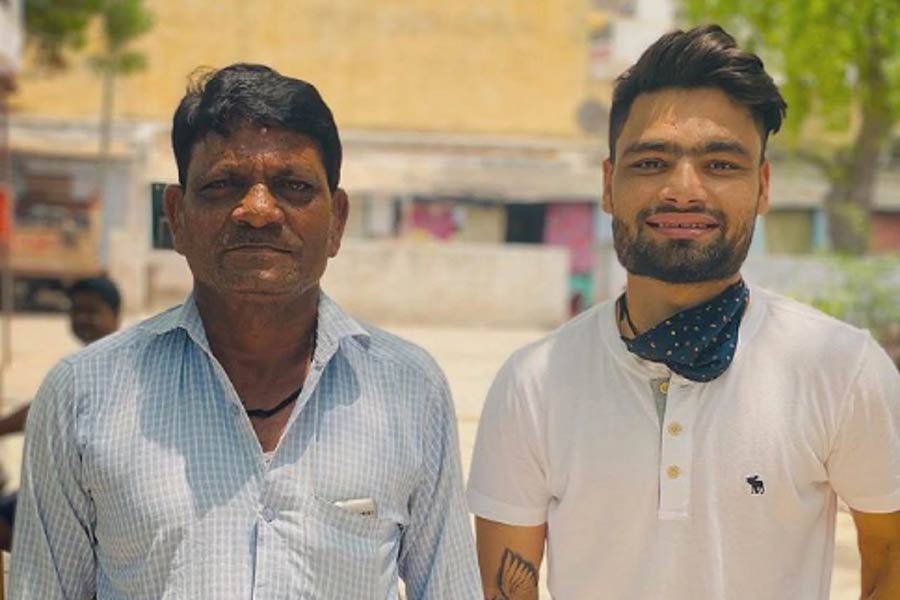 Struggle of Rinku Singh in poor family is very inspiring.