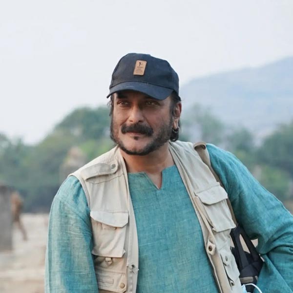 Bollywood actor Milind Gunaji 