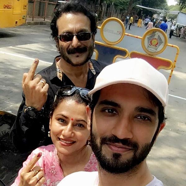 Bollywood actor Milind Gunaji 