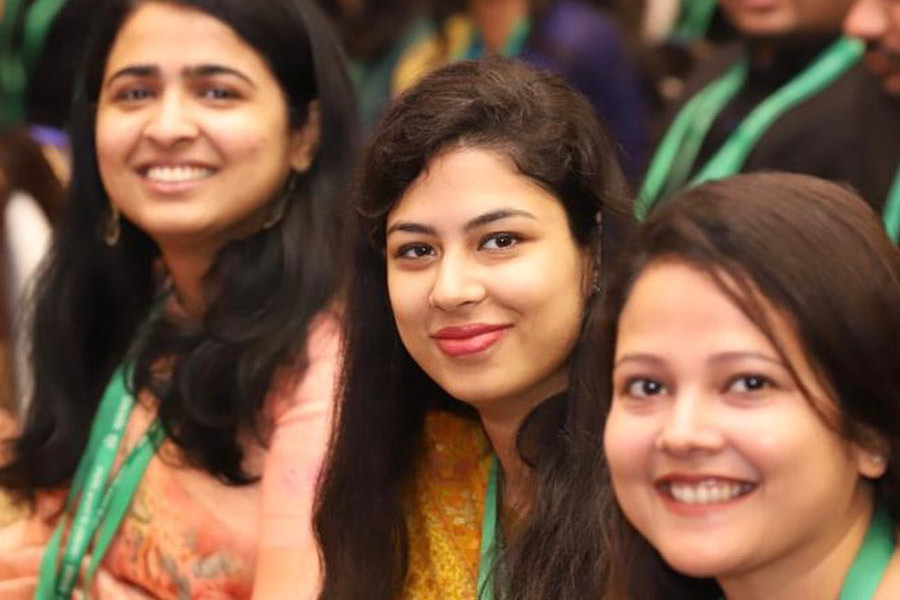 লক্ষ লক্ষ পরীক্ষার্থীর মধ্যে দেশে ৫১তম স্থানাধিকার করেন অনন্যা। রেজাল্ট দেখে অবাকই হয়েছিলেন তিনি। যদিও অনন্যার স্কুল-কলেজের রেকর্ড বলছে, তিনি বরাবরই মেধাবী ছাত্রী ছিলেন।