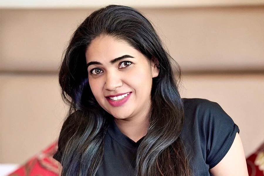 আরতি প্রায় নিয়মিত ভাবে সমাজমাধ্যমে রিলস্‌ আপলোড করেন। মূলত সমাজের বিভিন্ন বিষয় নিয়ে সচেতনতা বৃদ্ধি করতেই এই রিলস্‌গুলি তিনি বানান।