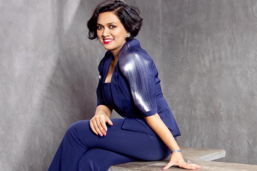 ২০১৯ সালে এক সংস্থার ‘সেরা ৫০ ক্ষমতাবান মহিলা শিল্পপতি’র তালিকায় নাম ছিল দেবিতার। ২০১৬ সালে ফোর্বস পত্রিকা তাঁকে ‘ভারতের মডেল সিইও’র সম্মান দেয়। সেই সম্মান এখনও জ্বলজ্বল করছে তাঁর টুইটারের পরিচয়ে।