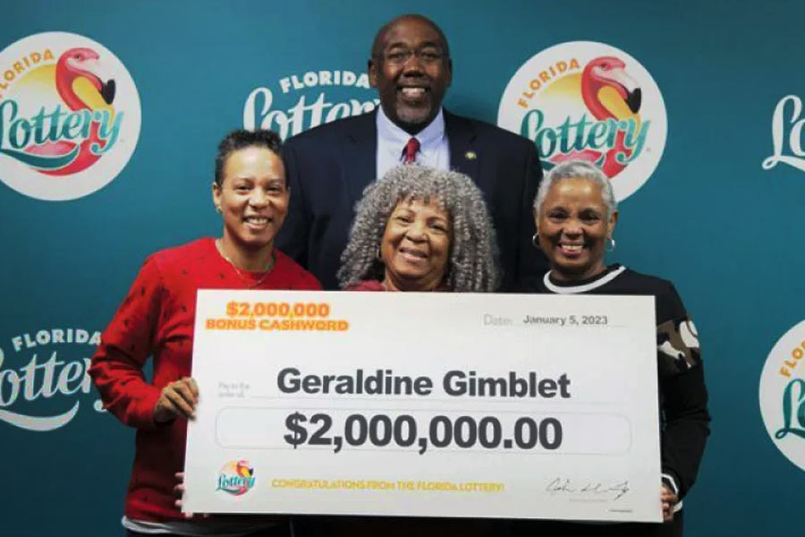 Mom who spent life savings to pay for daughter's cancer treatment wins lottery