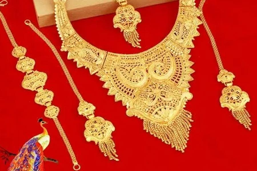 How much gold can be kept at home and what is the government rule about this.