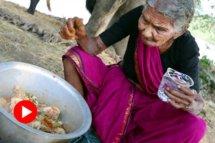 Viral video of Indian woman making Snake Curry.