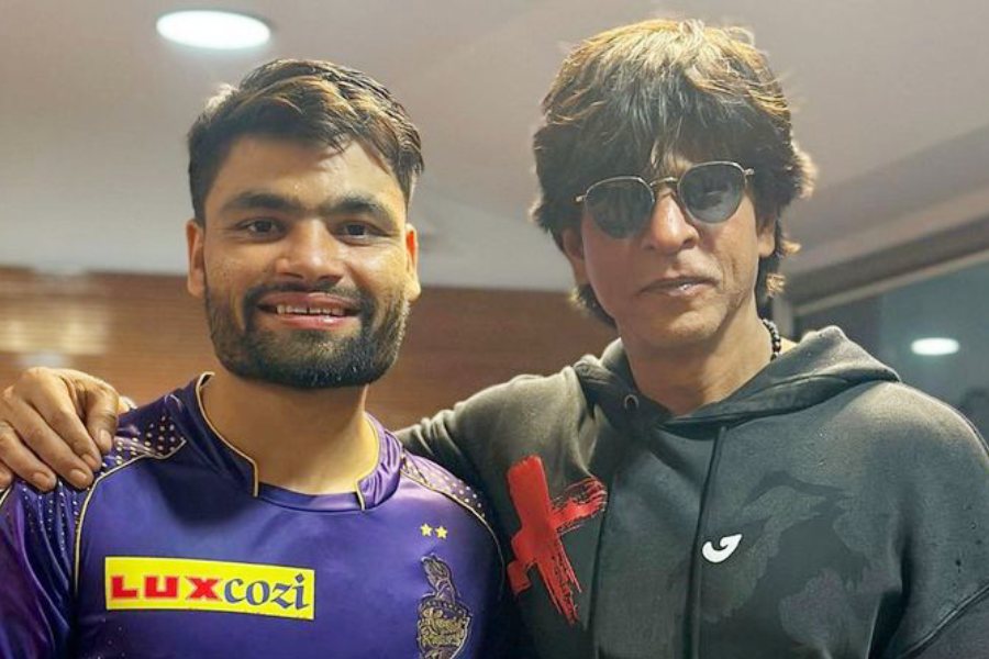 picture of KKR\'s Rinku Singh with Shah Rukh Khan