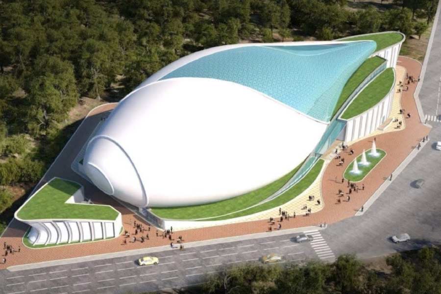 উদ্বোধনী অনুষ্ঠানে মুখ্যমন্ত্রী জানিয়েছেন, ‘ধন ধান্য’ তৈরি হয়েছে চার একর জমির উপর। খরচ হয়েছে মোট ৪৪০ কোটি টাকা। পূর্ত দফতর এই প্রেক্ষাগৃহ তৈরির দায়িত্বে ছিল। রক্ষণাবেক্ষণের দায়িত্ব দেওয়া হয়েছে হিডকো-কে।