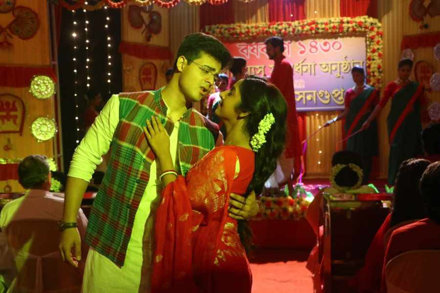 Take a look of Poila Boisakh celebration in star jalsha serial Anurager Chhowa shooting floor 