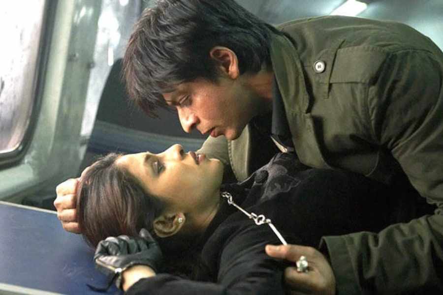   Priyanka Chopra Confesses Shahid Kapoor Came to Meet Her on SRK\\\\\\\'s Film Set in Old Video 