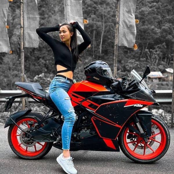 photo of Eksha Kerung