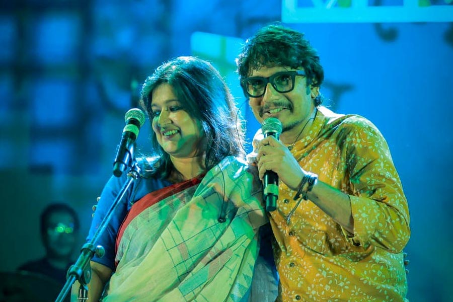 Musical duo Sahana Bajpaie and Samantak Sinha