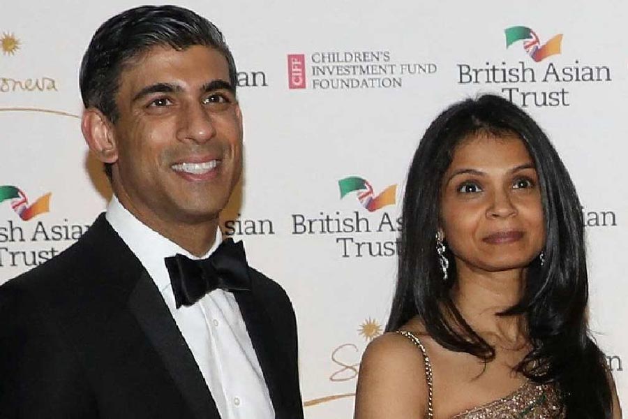 photo of Rishi Sunak and Akshata Murty