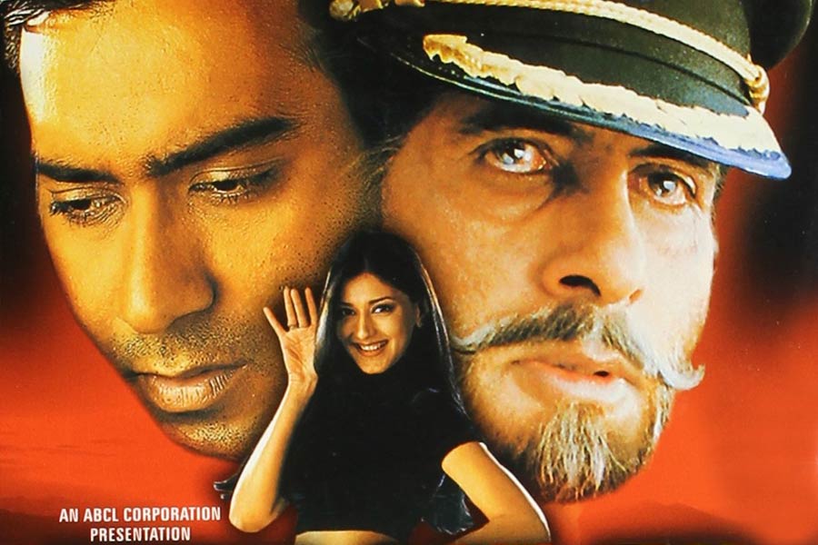 ‘মেজর সাব’ ছবির পরিচালনার দায়িত্বে ছিলেন টিনু আনন্দ। এই ছবিতে মুখ্যচরিত্রে অভিনয় করেছিলেন অমিতাভ নিজেই। এ ছাড়া অজয় দেবগন, সোনালি বেন্দ্রের মতো তারকারাও কাজ করেছিলেন।