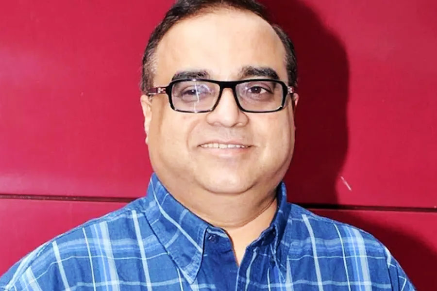 পরে রাজকুমারের পরিচালনায় অ্যাকশন ছবিটি মুক্তি পায়। সেই ছবির প্রযোজনার দায়িত্বে ছিলেন ধর্মেন্দ্র নিজেই।