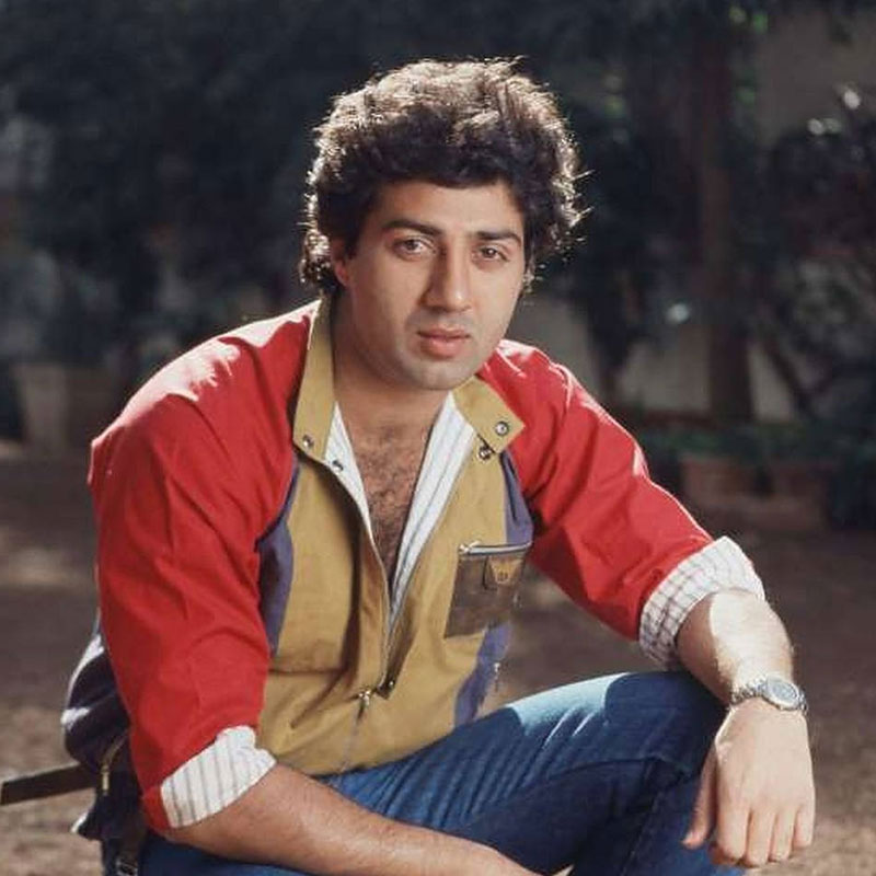 রাজের কাছ থেকে ‘ঘায়েল’ ছবির চিত্রনাট্য শুনেছিলেন সানি। রাজের কাছ থেকেই অভিনেতা জানতে পারেন যে, ছবির জন্য কোনও প্রযোজক পাচ্ছেন না তিনি। যে হেতু পরিচালক হিসাবে প্রথম কাজ করছেন, তাই রাজের উপর কেউ ভরসা করতে পারছিলেন না। 