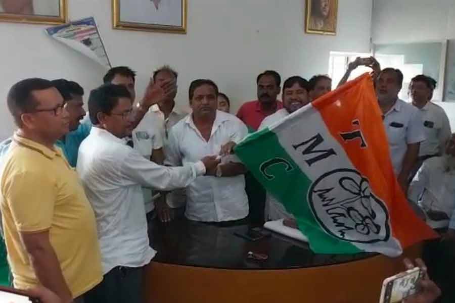 CPM workers join TMC at Haroa of North 24 Parganas