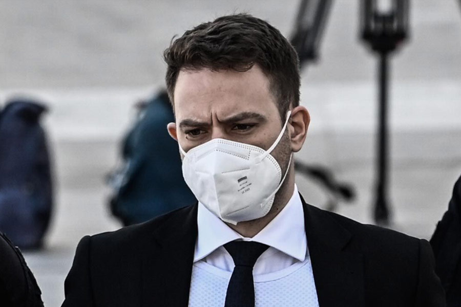 photo of the Greece Pilot who killed his wife 