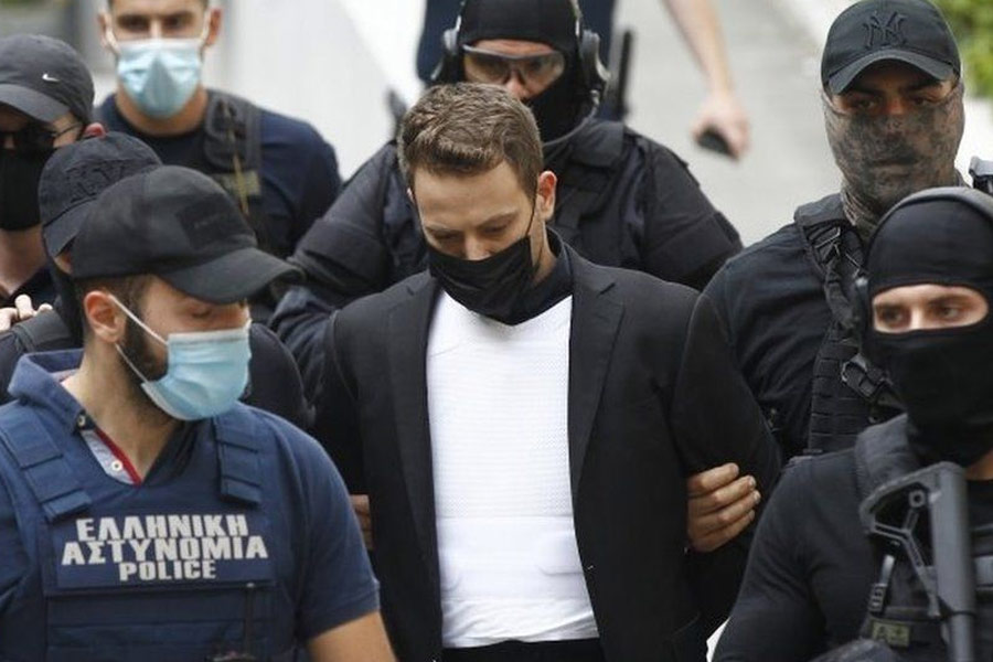 photo of the Greece Pilot who killed his wife 