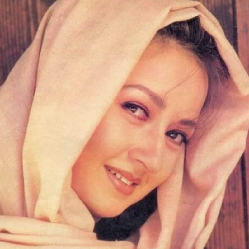 পরে জ়েবা নিজেই তাঁর সঙ্গে জাভেদের বিয়ের কথা জনসমক্ষে প্রকাশ করেন। জাভেদও বিয়ের কথা স্বীকার করেন। কিন্তু তাঁদের বিয়ে বেশি দিন টেকেনি। বিয়ের এক বছরের মাথায় বিচ্ছেদ হয়ে যায় তাঁদের।