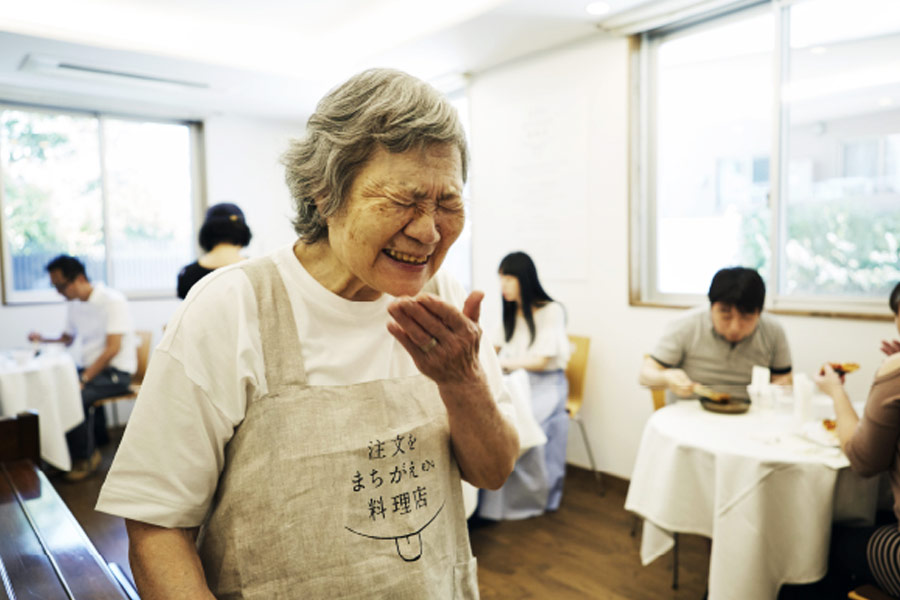 Famous restaurant in Japan serves wrong food according to customer’s order.