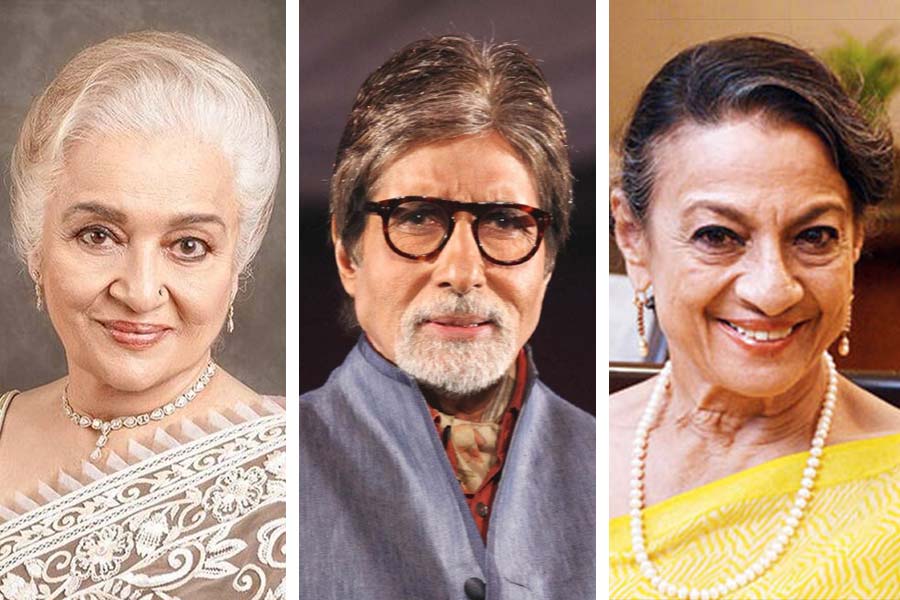  Veteran Bollywood actress Asha Parekh and Tanuja say roles are written for Amitabh Bachchan but not for them 