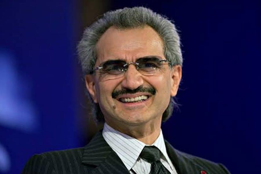 সৌদির এই বাদশাহি পরিবার যেখানে থাকেন, সেই অট্টালিকার নাম আল ইয়ামামা। এটাই বাদশাহি পরিবারের সরকারি ঠিকানা। তবে অন্যান্য জায়গাতেও প্রাসাদোপম বাড়ি রয়েছে তাঁদের।