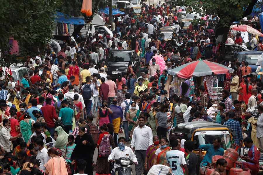 India to overtake Chinas population this year, a UN report said