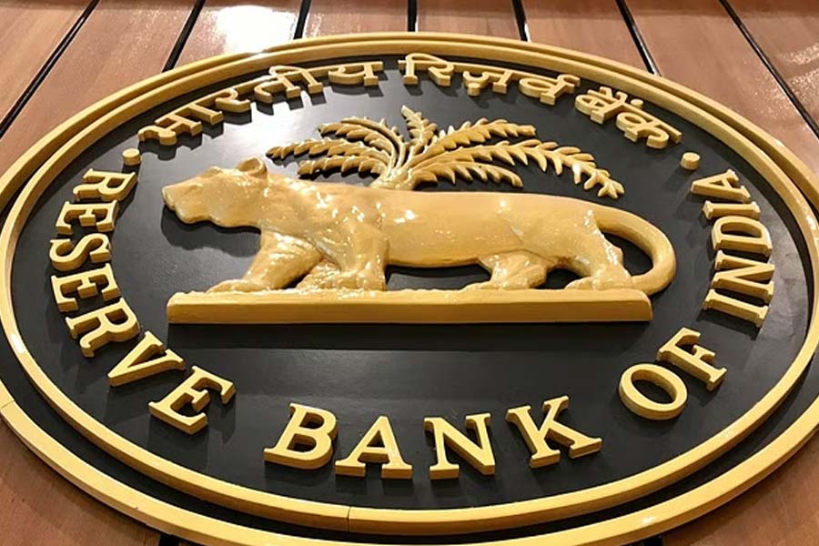 De-Dollarization may promote Indian Rupee for global trade.