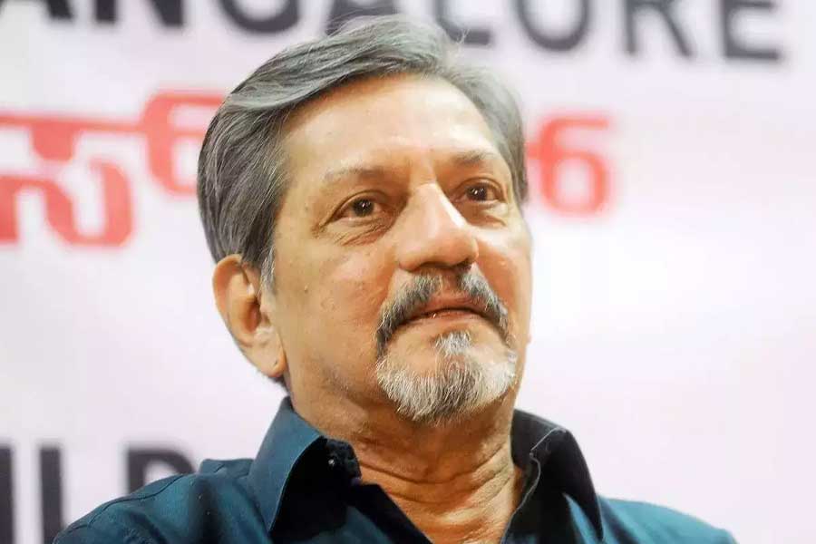 Amol Palekar recalls how he was recast in his first film because he refused to stand in a queue 