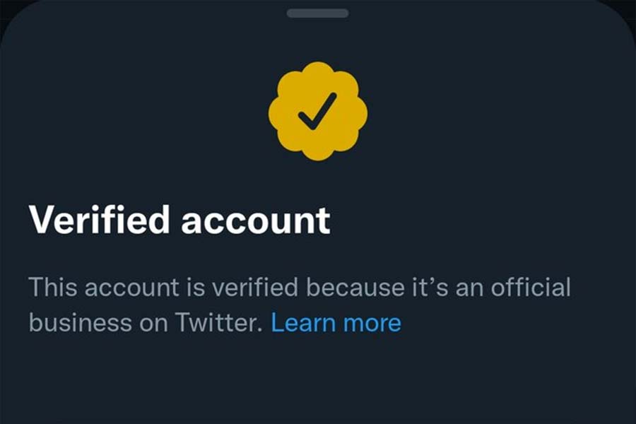 তবে ‘গোল্ডেন টিক’ পাওয়ার খরচা অনেক। মাসে ৮২ হাজার টাকারও বেশি। তবে কেবল মাত্র ব্যবসায়িক প্রতিষ্ঠানগুলিই এই সোনালি রঙের চিহ্ন পেতে পারেন।